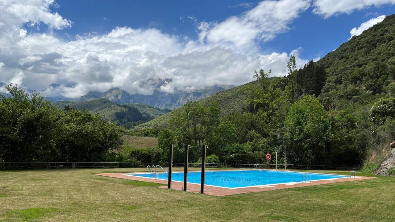 Albergue La Cabana Turieno Exteriér fotografie